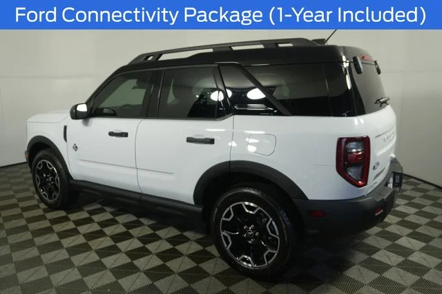 New 2026 White Ford Outer Banks image 5