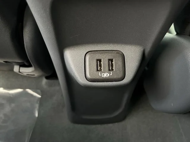 Used 2021 Silver Ice Metallic Chevrolet Premier image 43