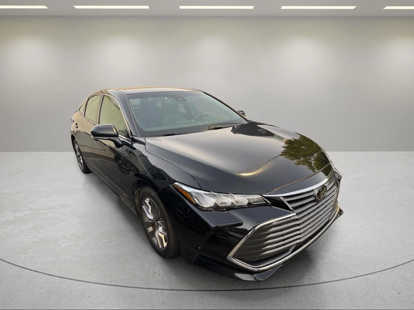 Used 2022 Midnight Black Metallic Toyota XLE image 18