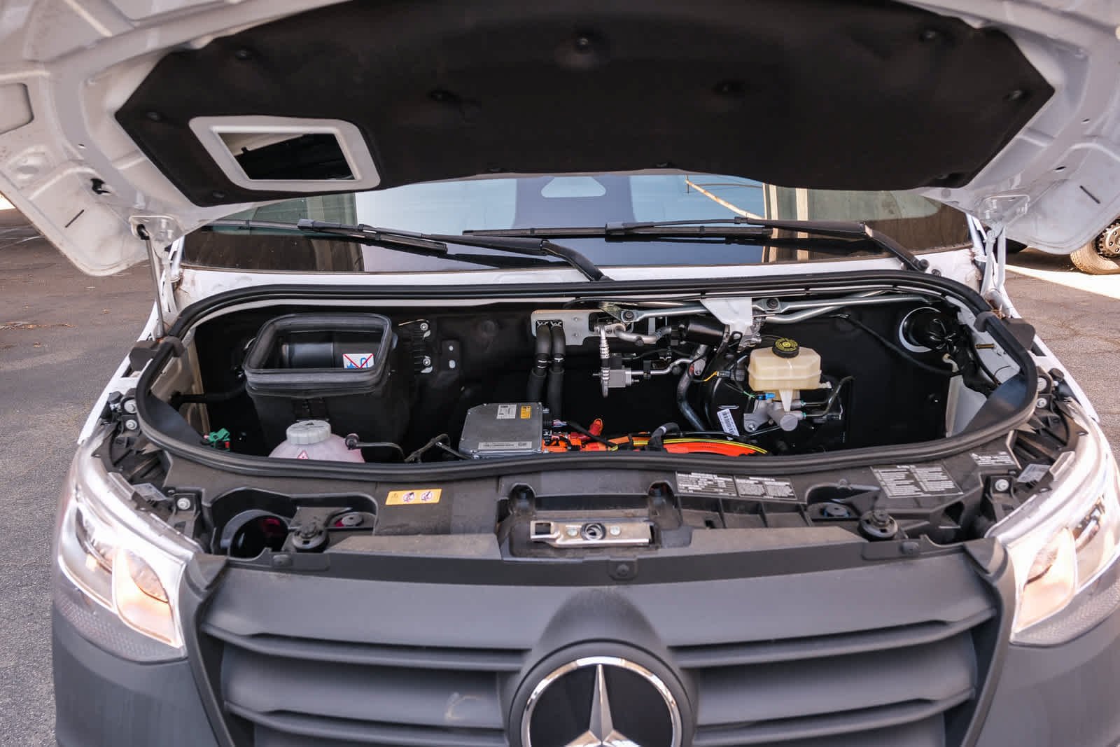 New 2025 Arctic White Mercedes-Benz Cargo 170 WB High Roof RWD Electric Motor image 29