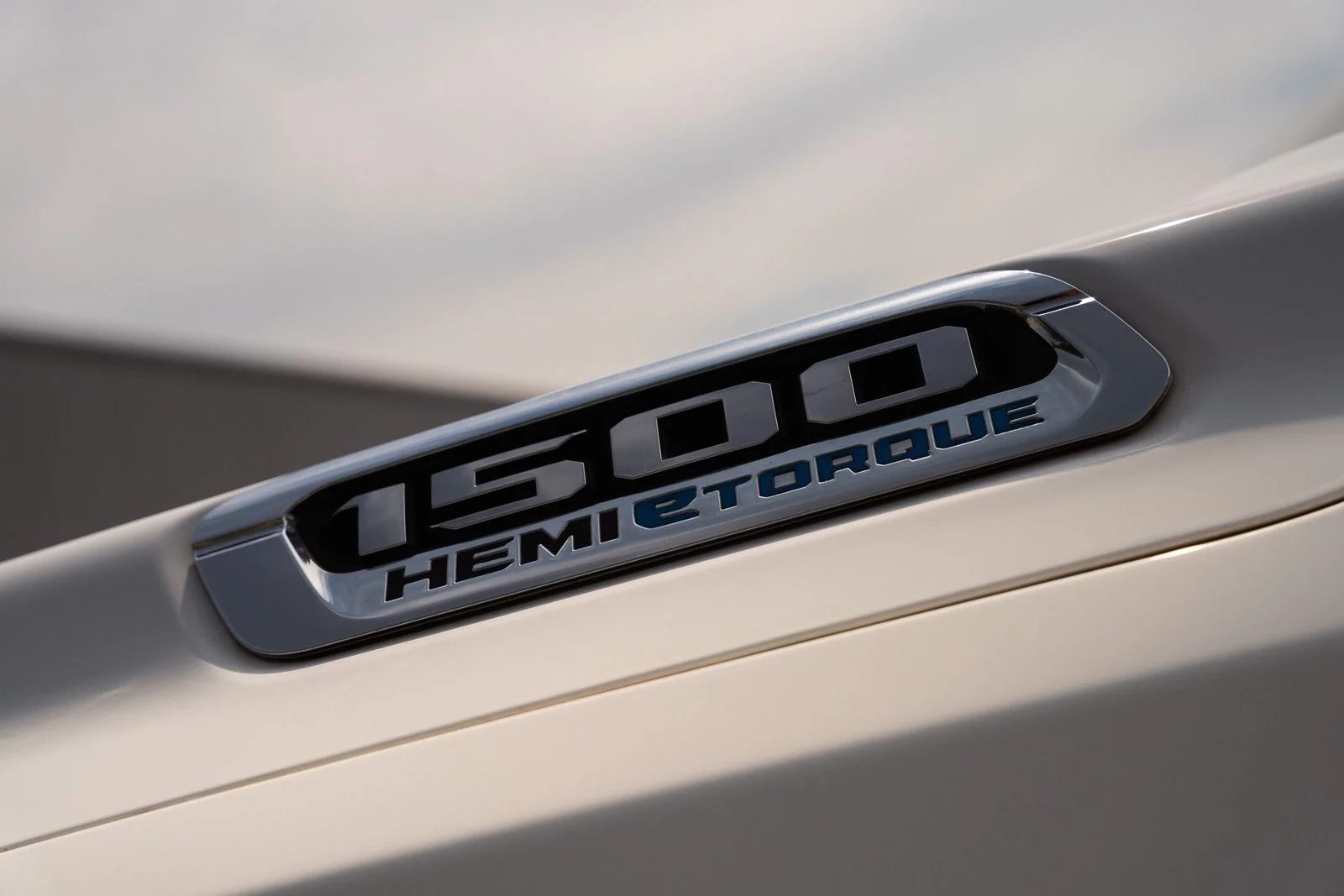 Used 2023 White Ram Big Horn/Lone Star image 26