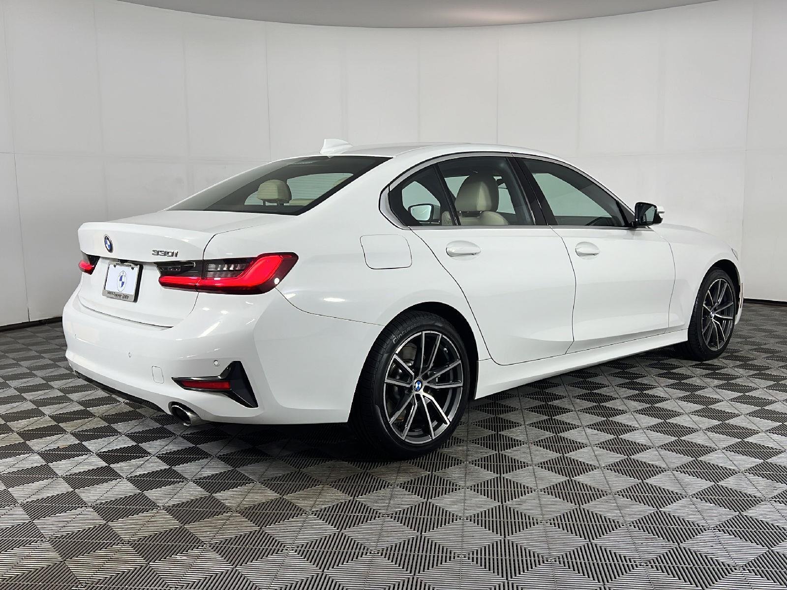 Used 2019 Alpine White BMW 330i xDrive image 5