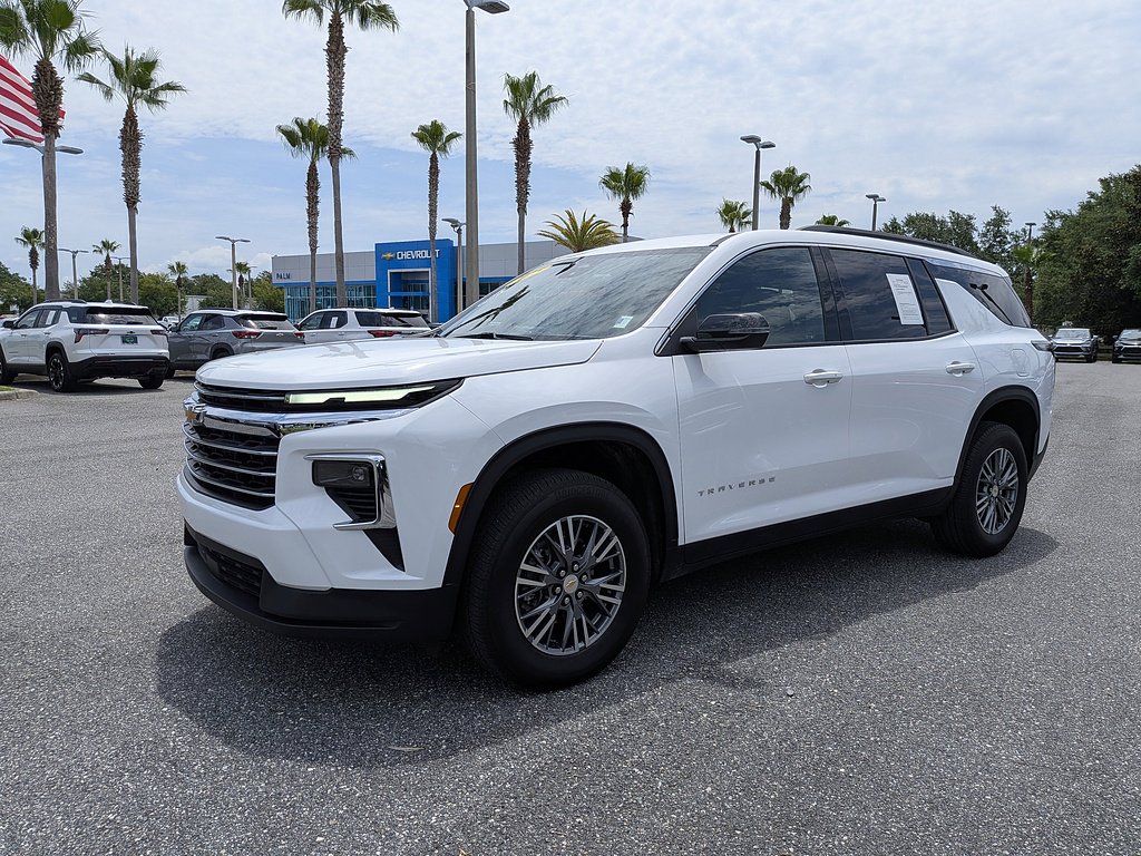 2025 Chevrolet Traverse LT - Photo 7
