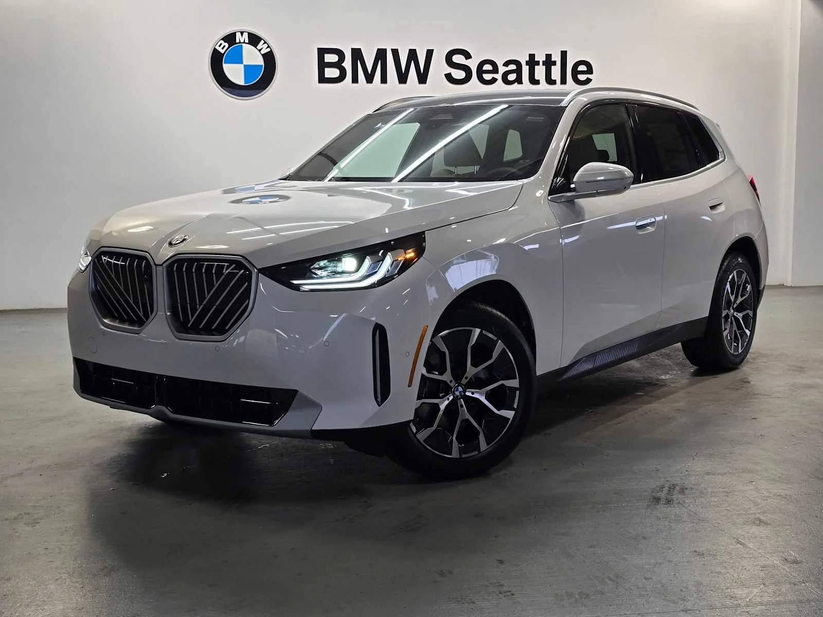 2026 BMW X3 30 XDRIVE's photo