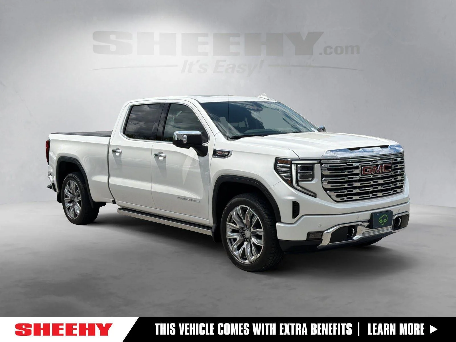 2023 GMC Sierra 4WD Crew Cab Short Box Denali's photo