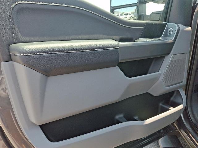 New 2026 Carbonized Gray Metallic Ford F-250® XLT image 29