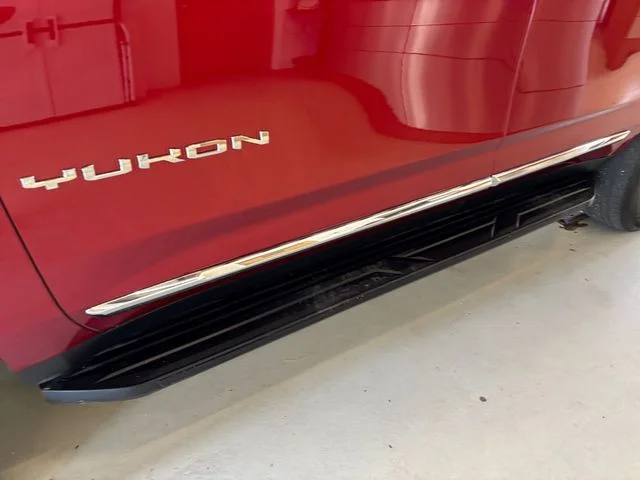 Used 2025 Red GMC Elevation image 24