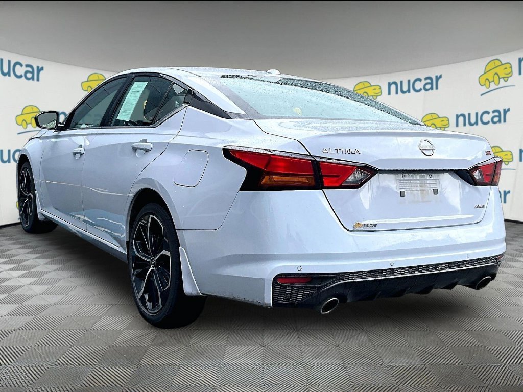 Used 2024 Gray Nissan 2.5 SR image 4