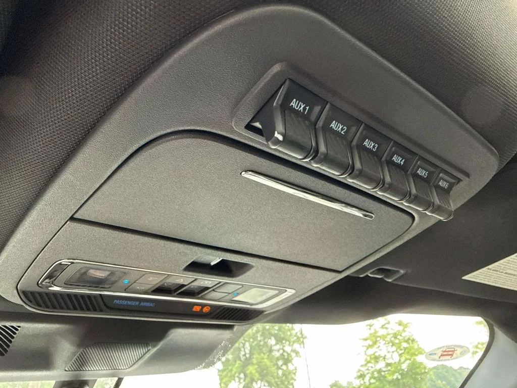 Used 2024 Silver Ford Platinum image 25