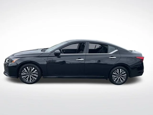 Used 2024 Nissan Altima SV with VIN 1N4BL4DV5RN343440 for sale in New Bedford, MA