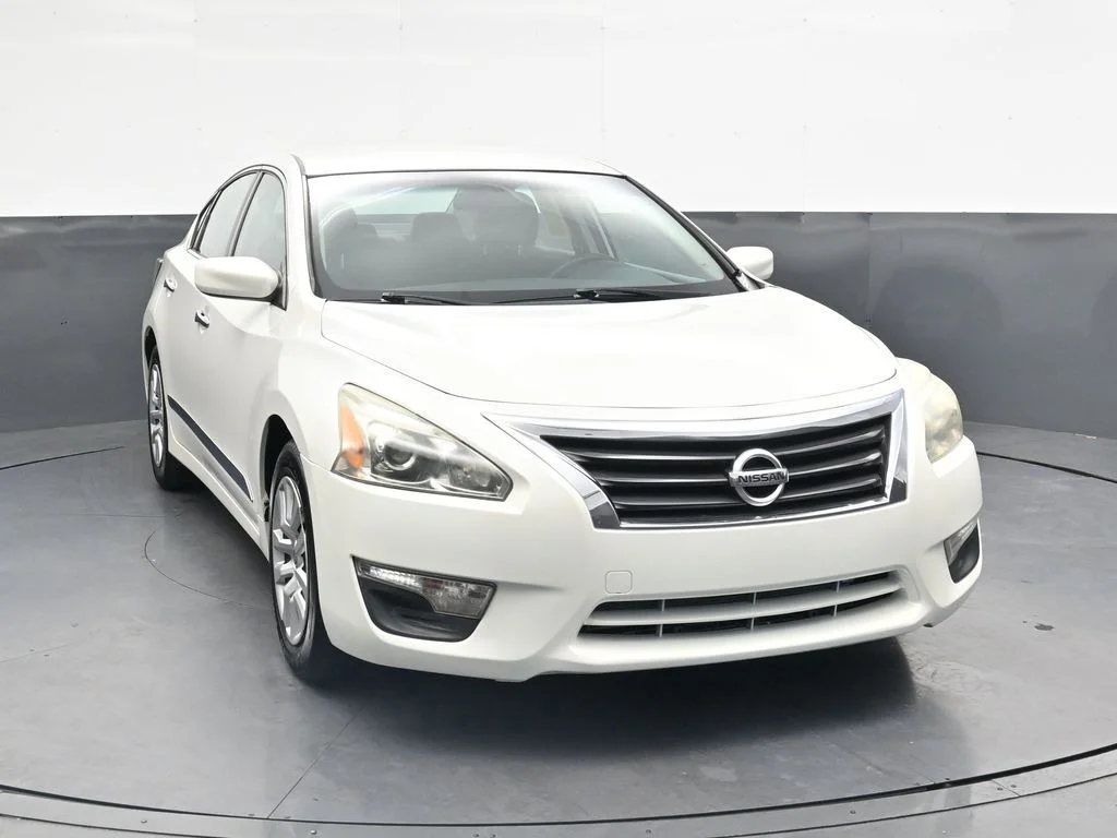 Used 2014 Nissan Altima S with VIN 1N4AL3AP5EN387380 for sale in Greensboro, NC