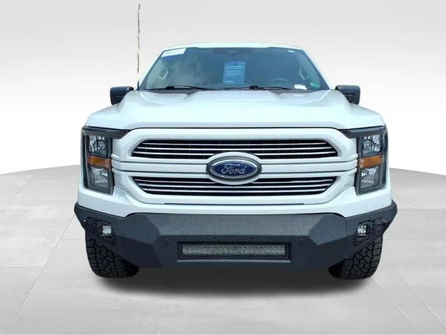 Used 2023 White Ford XLT image 12