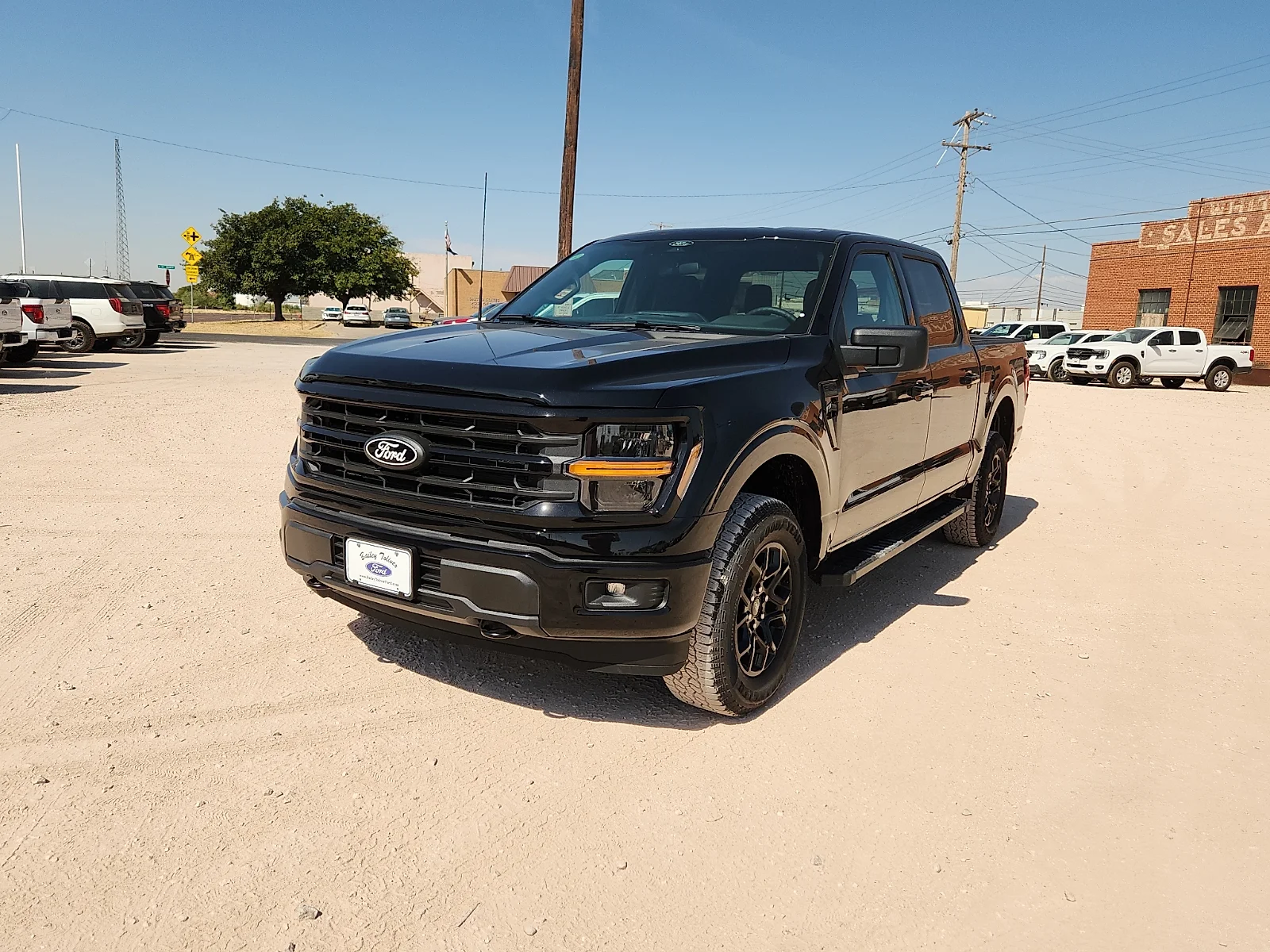 New 2026 Agate Black Metallic Ford XLT image 3