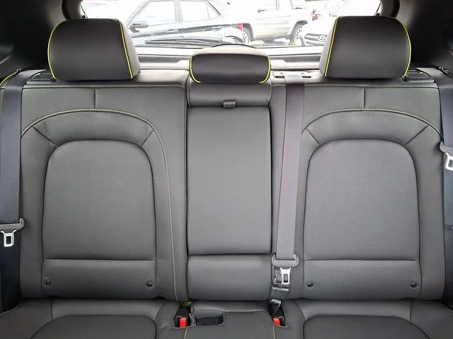 Used 2019 Green Hyundai Ultimate image 19