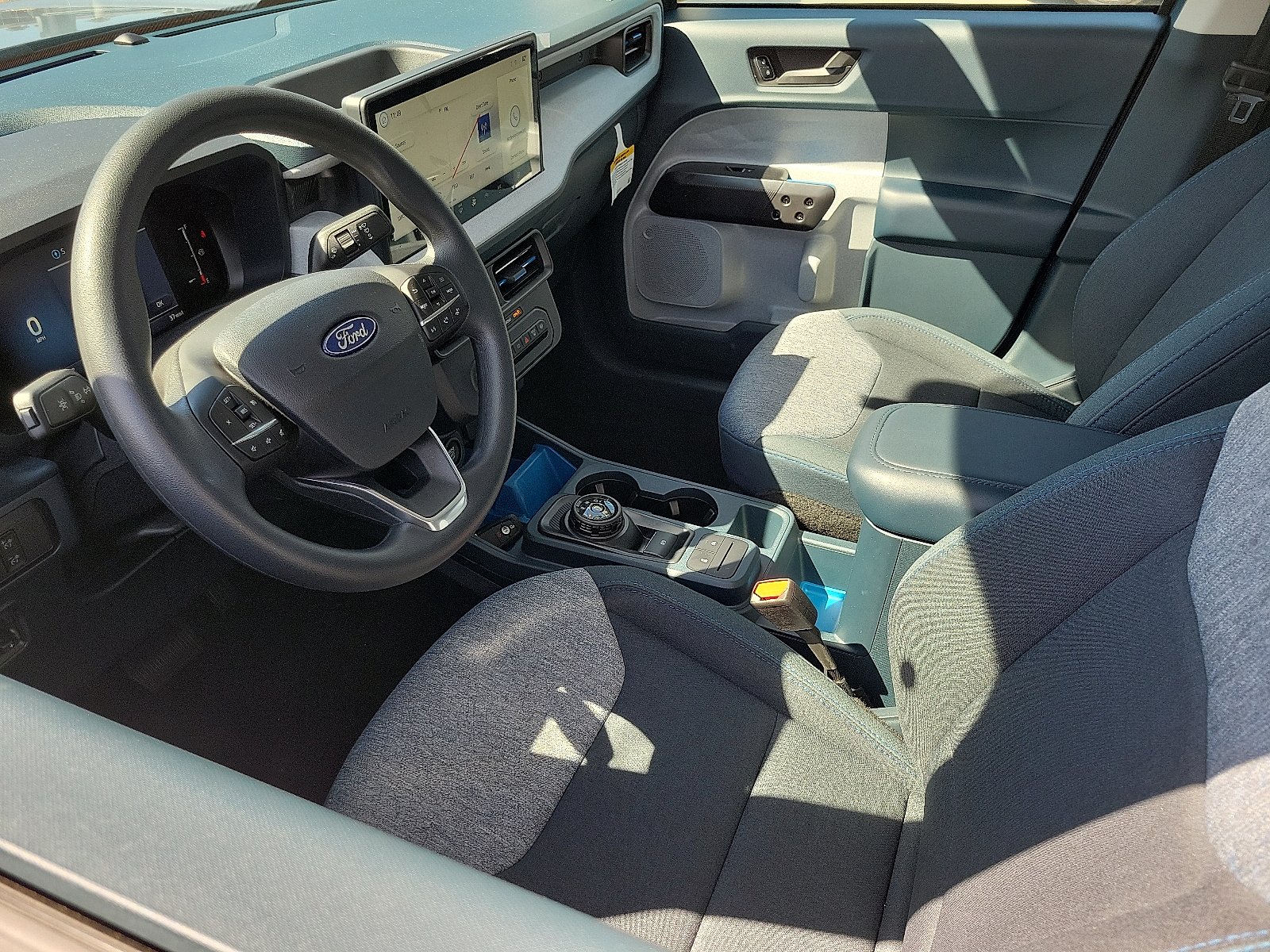 New 2026 Azure Gray Metallic Tri-Coat Ford XLT image 4