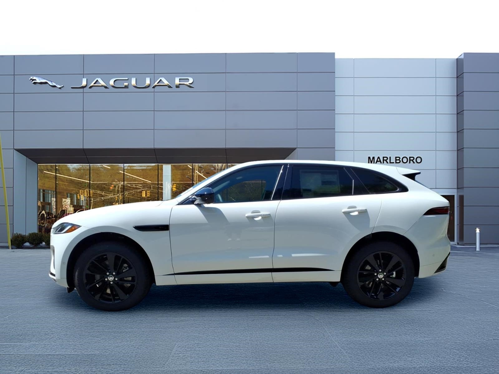 New 2026 Fuji White Jaguar P250 R-Dynamic S image 6