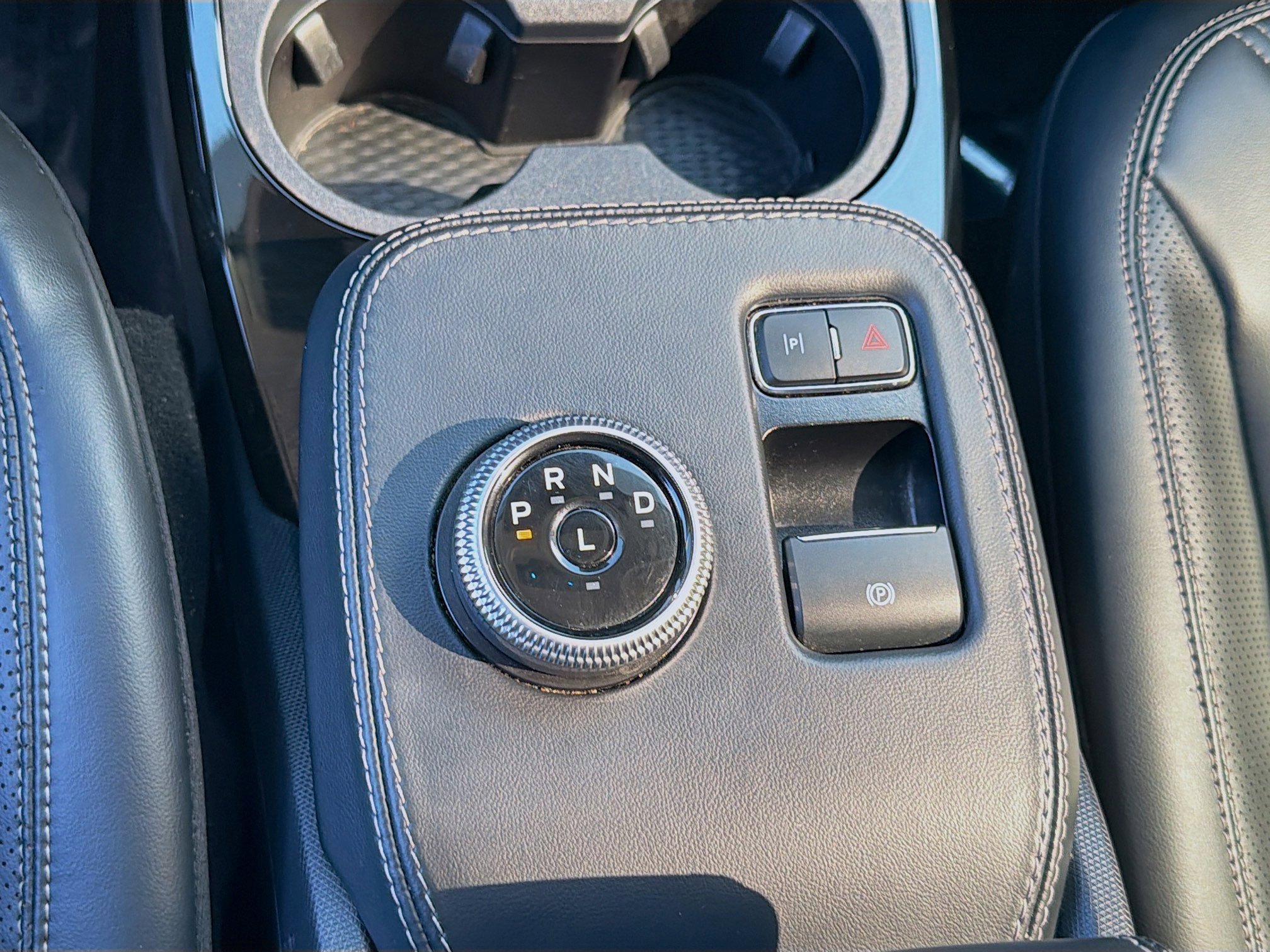 Used 2024 Gray Metallic Ford Premium image 14