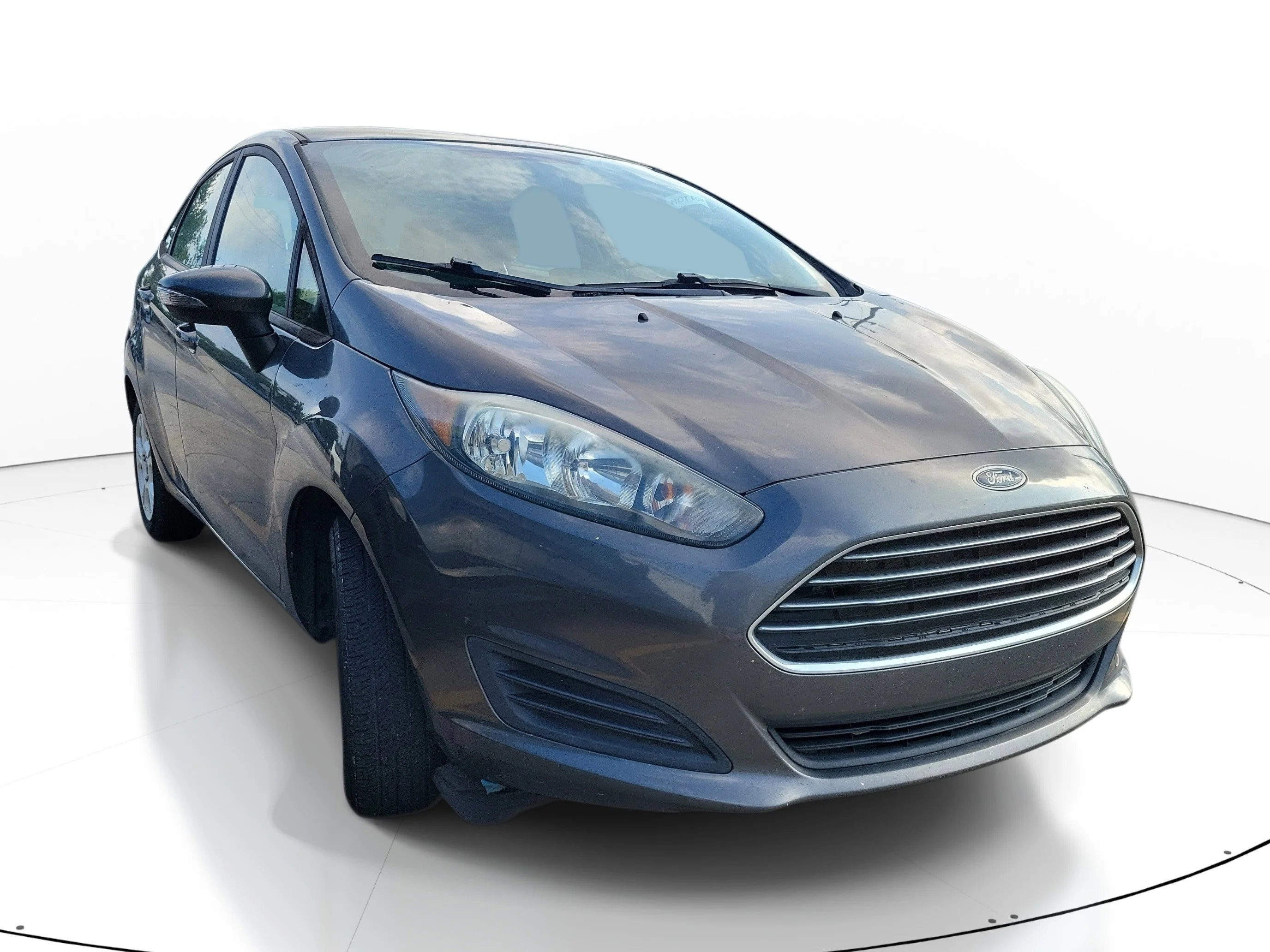 2016 Ford Fiesta SE Sedan's photo