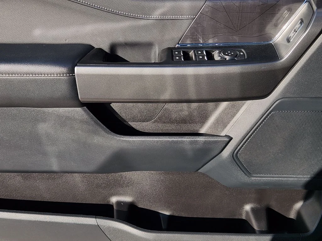 Used 2022 Agate Black Metallic Ford XLT image 26