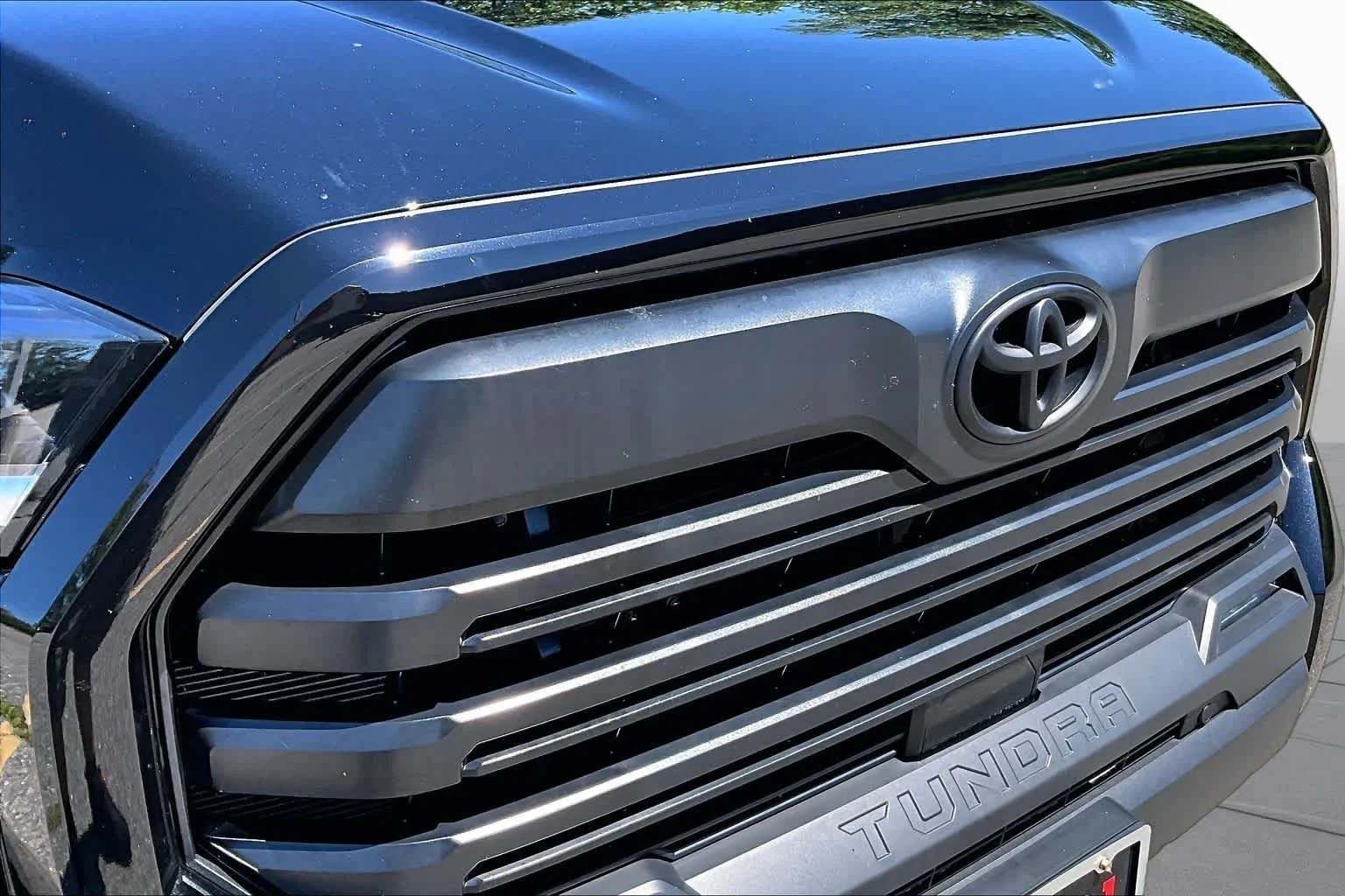 Used 2025 Midnight Black Metallic Toyota SR5 image 32