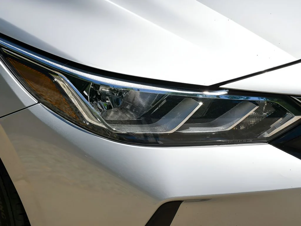 Certified Used 2022 Silver Nissan SV image 38