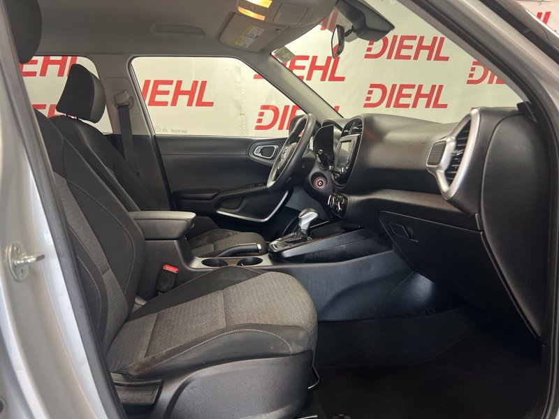 Used 2020 Silver Kia S image 12
