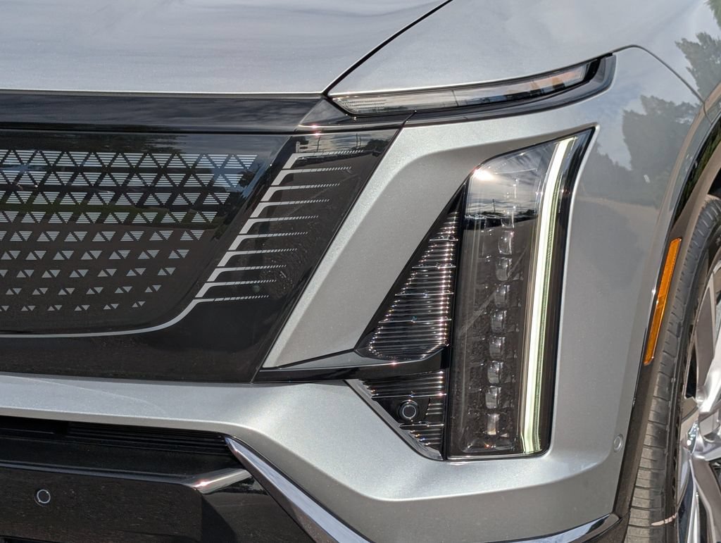 2027 Cadillac VISTIQ Sport - Photo 7