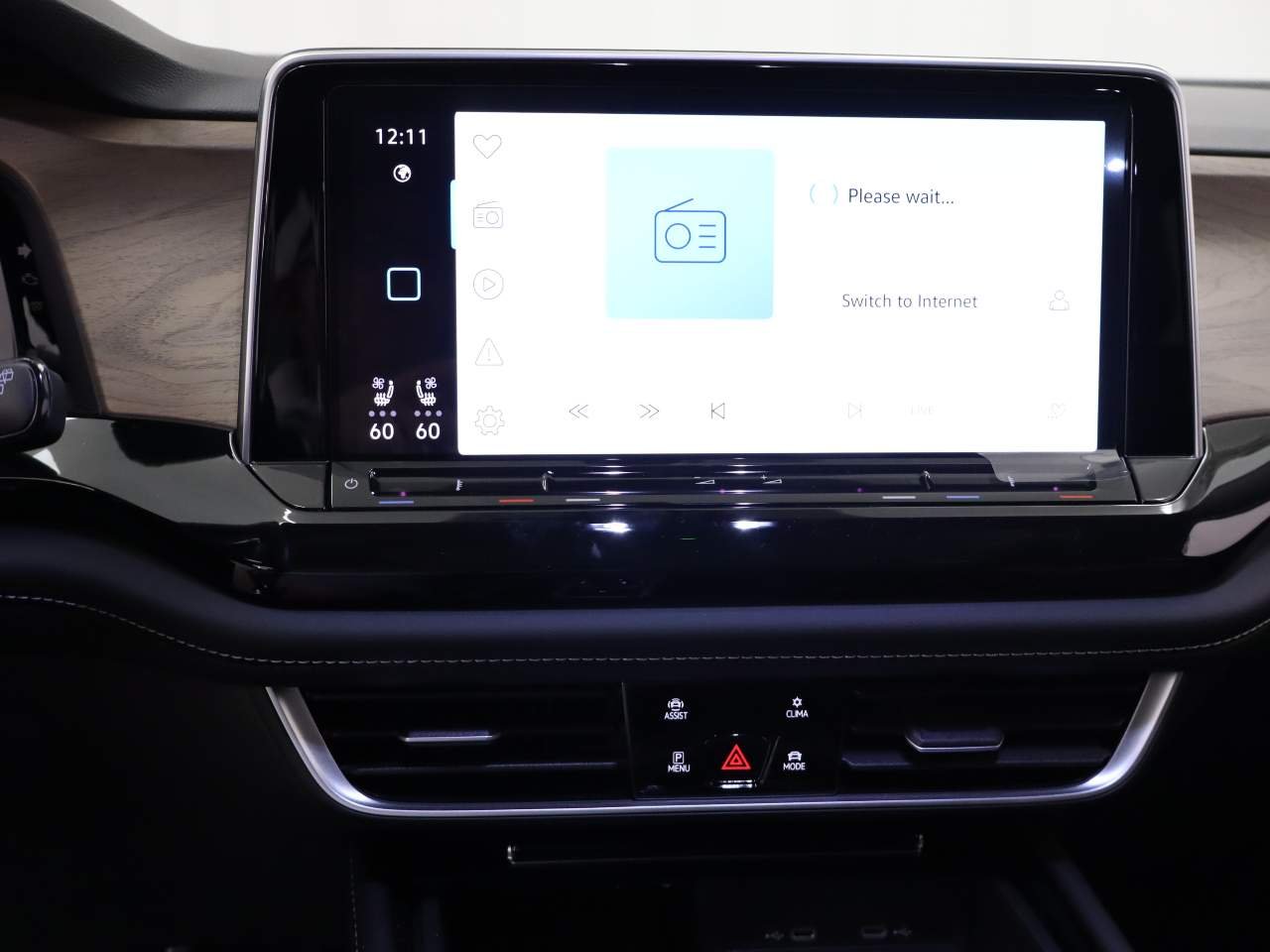 2026 Volkswagen Atlas SE w/Tech - Photo 9