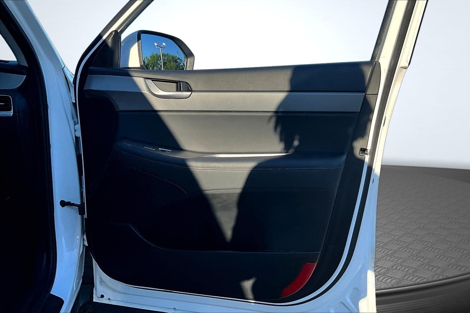 Certified Used 2022 White Hyundai SEL image 29