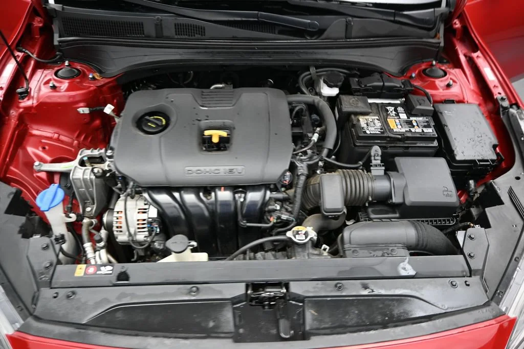 Used 2023 Red Kia LXS image 12
