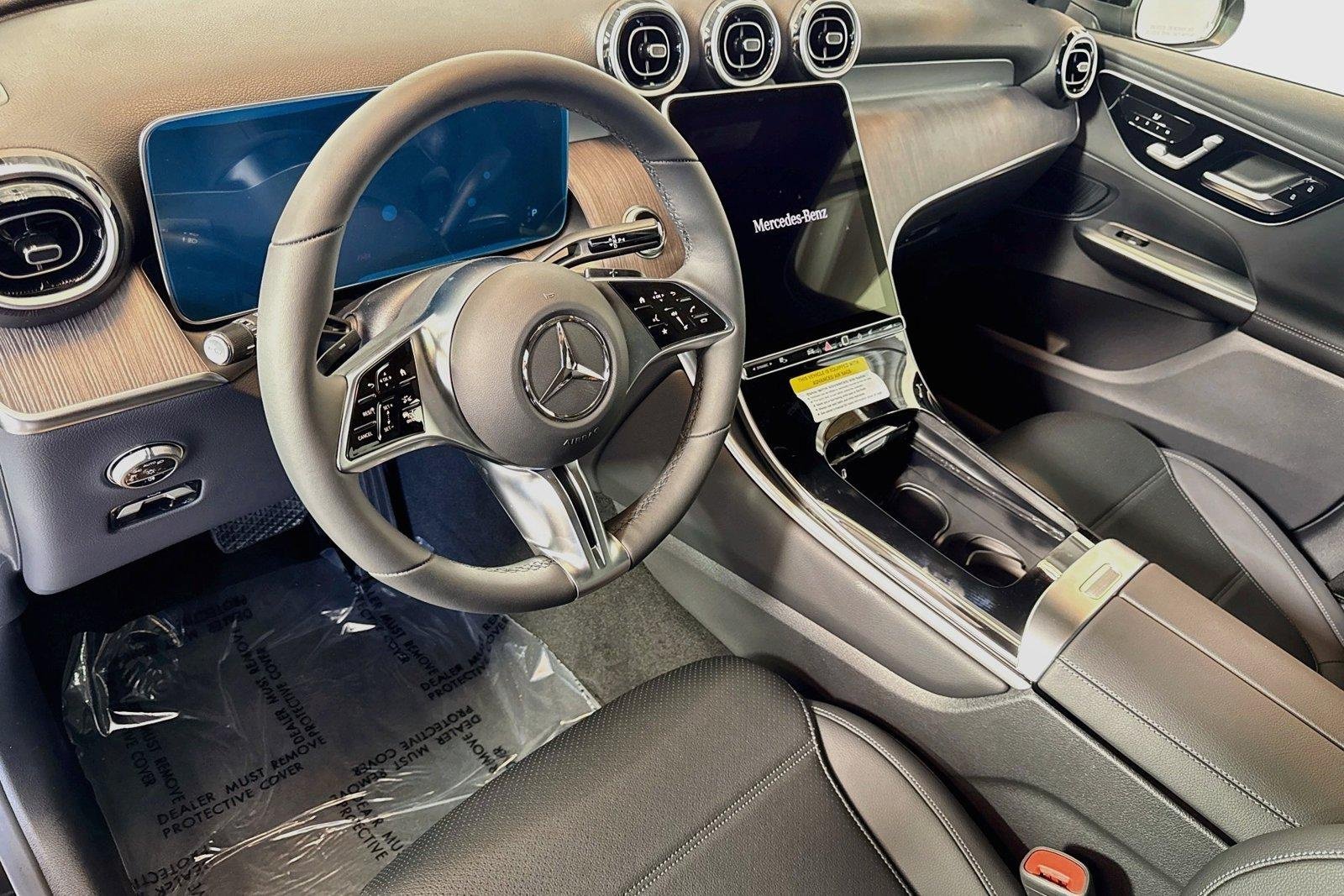 New 2026 Black Mercedes-Benz GLC 300 image 9