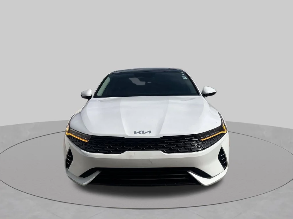 Used 2024 White Kia EX image 9
