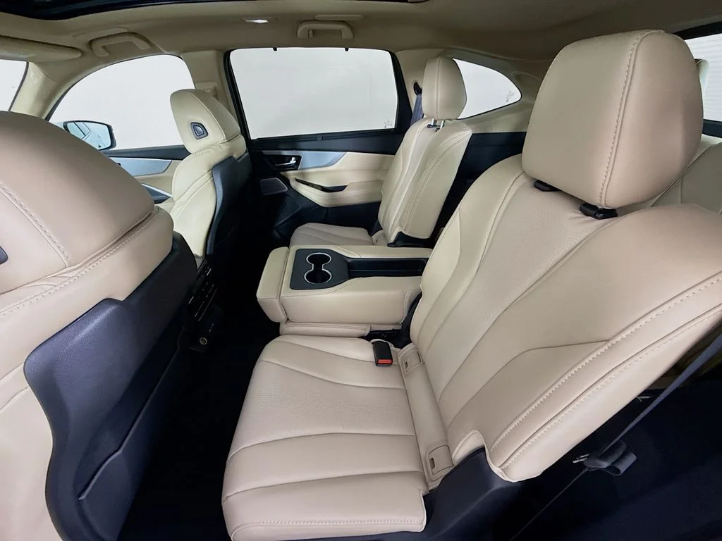 New 2026 Platinum White Pearl Acura Technology Package image 25
