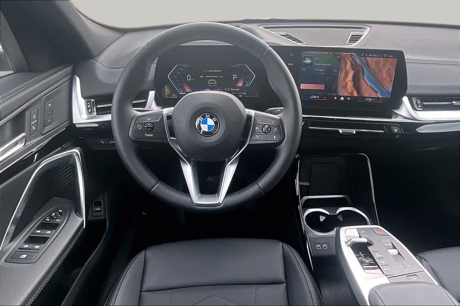 Used 2026 Dune Grey Metallic BMW xDrive28i image 5