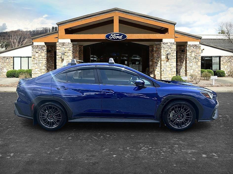 Used 2025 Sapphire Blue Pearl Subaru Premium image 5