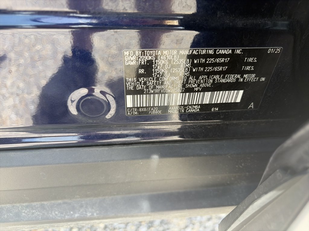 Used 2025  Toyota XLE image 34