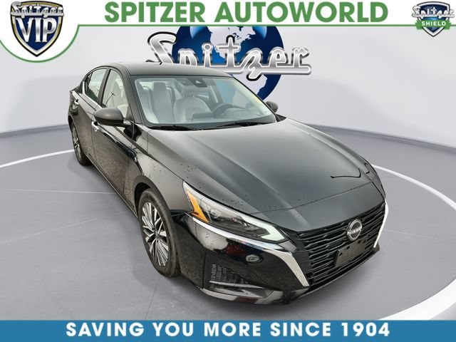Used 2024  Nissan 2.5 SV image 1