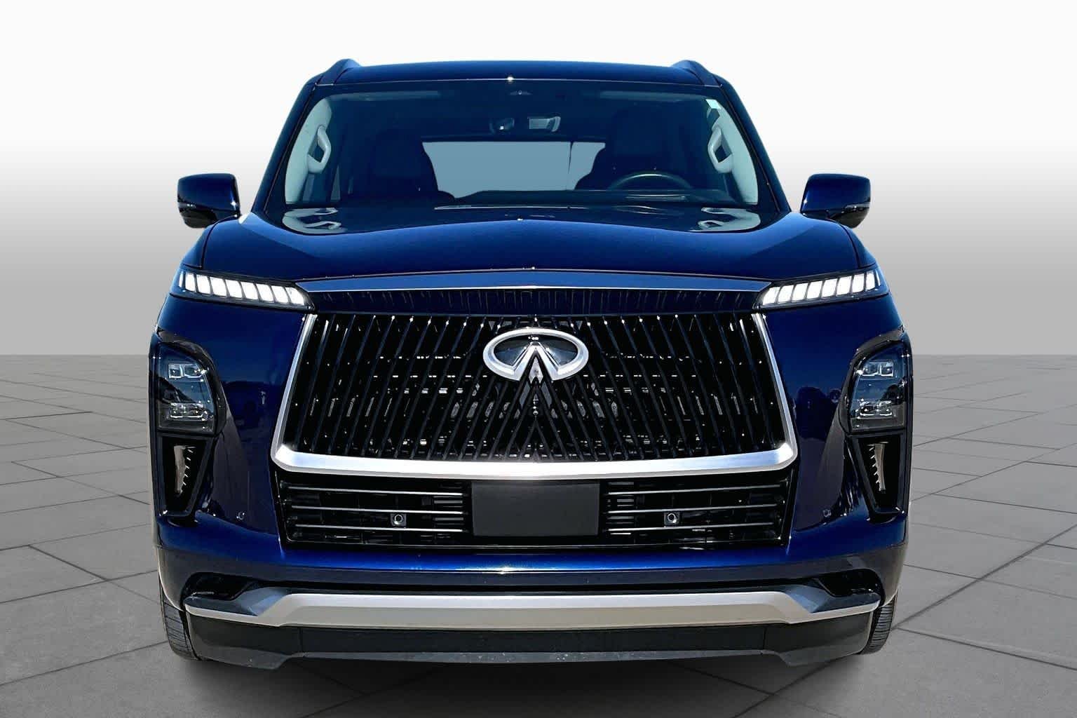 Used 2025 Grand Blue INFINITI LUXE image 6