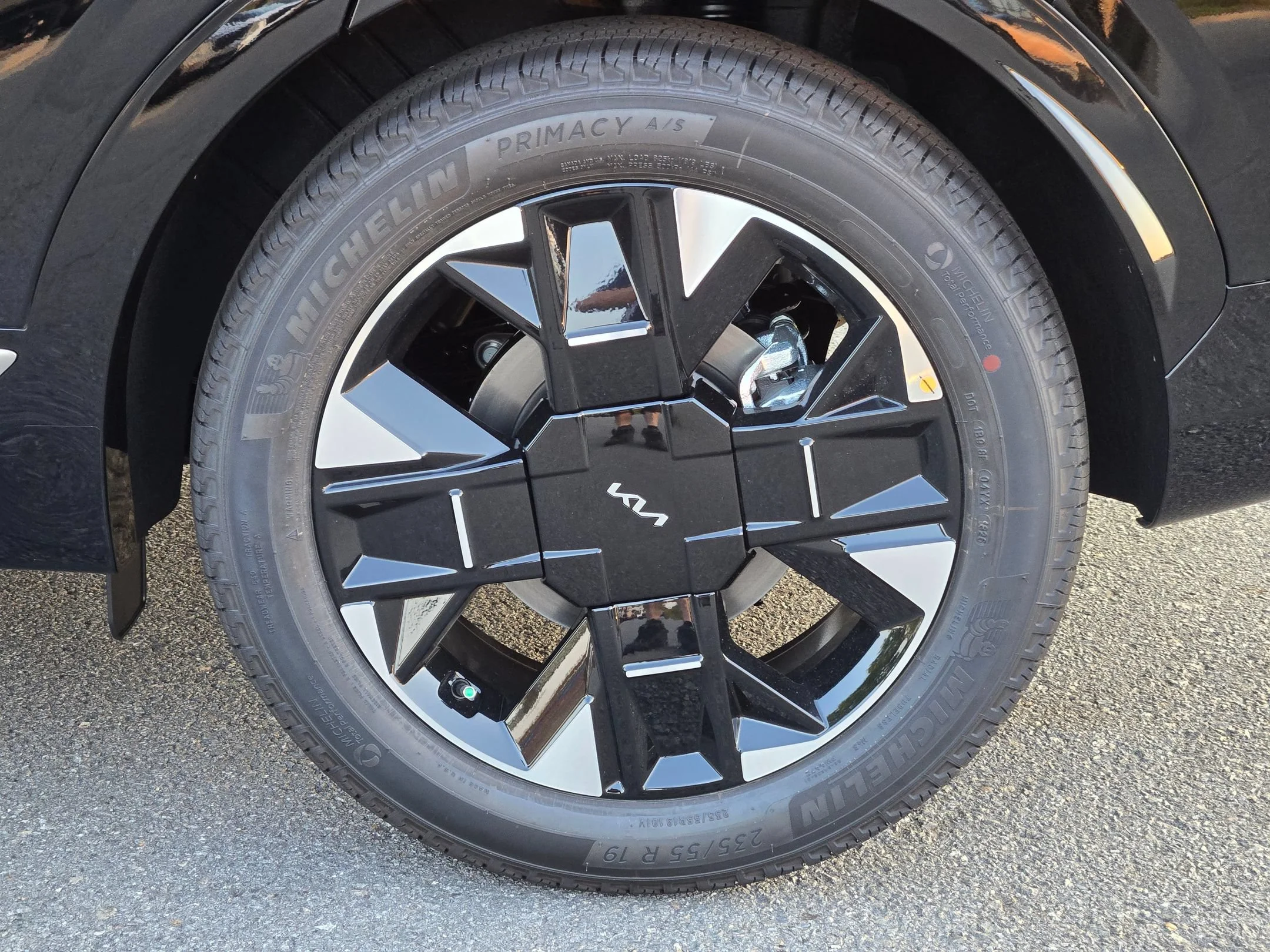 New 2026 Ebony Black Kia SX-Prestige image 13