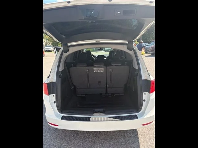 Used 2020 White Honda EX-L image 14