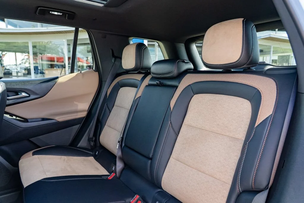 New 2027 Polar White Tricoat Chevrolet ACTIV image 28