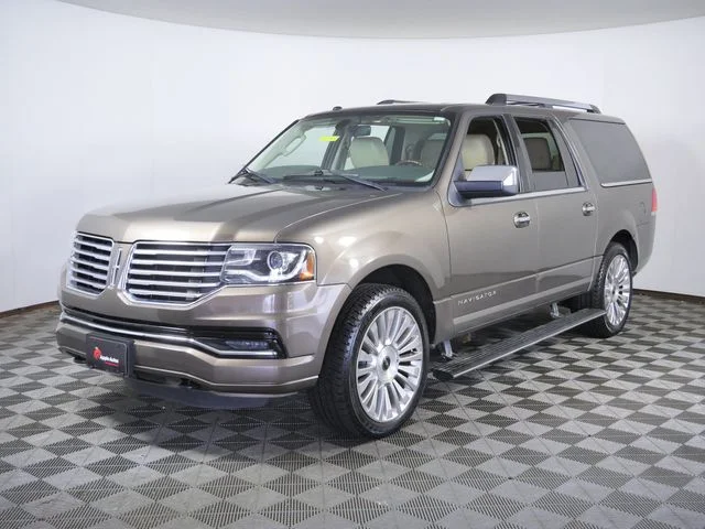 Used 2015 Brown Lincoln Base image 5