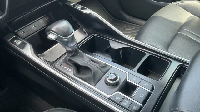 Used 2022 Gray Kia EX image 18