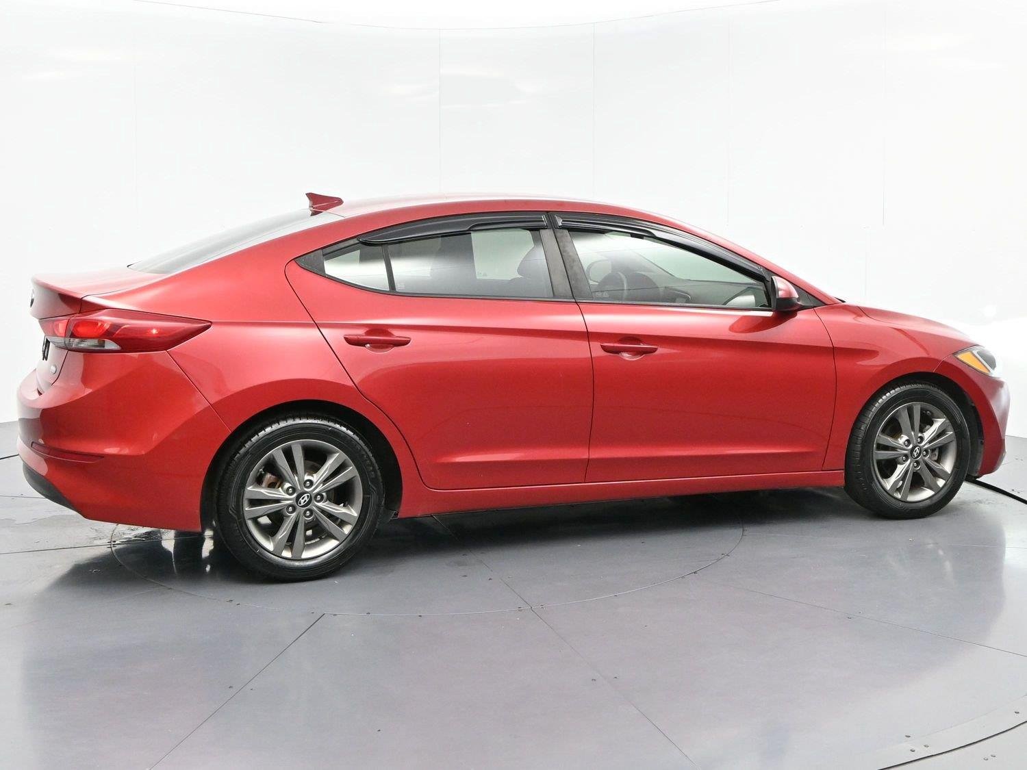 Used 2018 Scarlet Red Hyundai SEL image 8