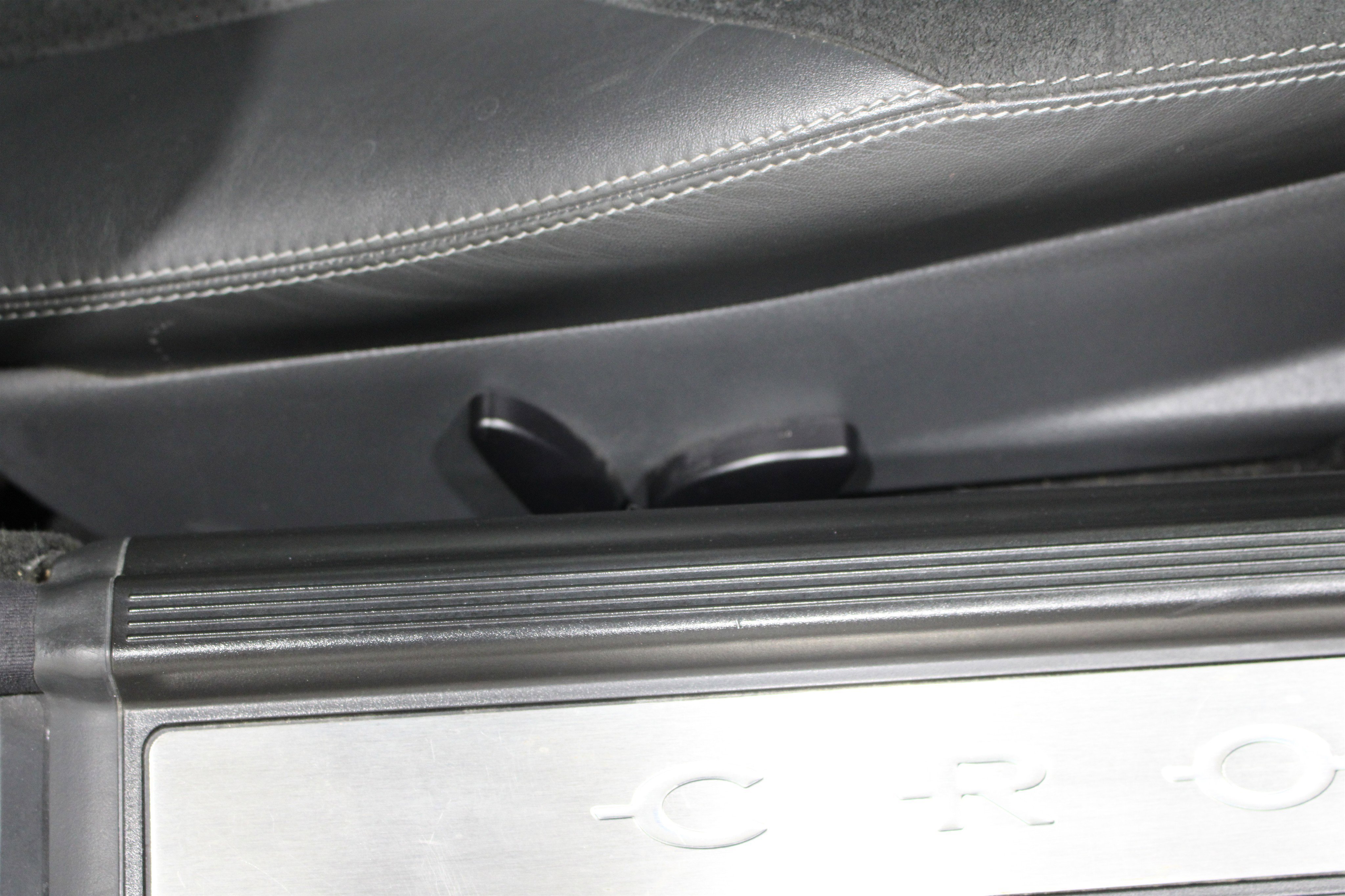 Used 2005 Black Chrysler SRT6 image 17