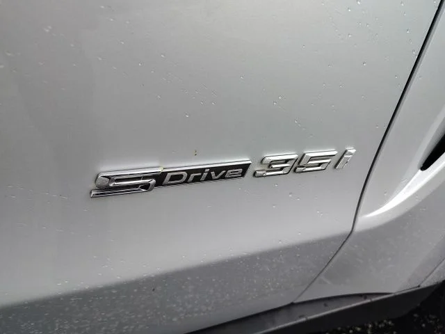 Used 2017 Silver BMW sDrive35i image 31