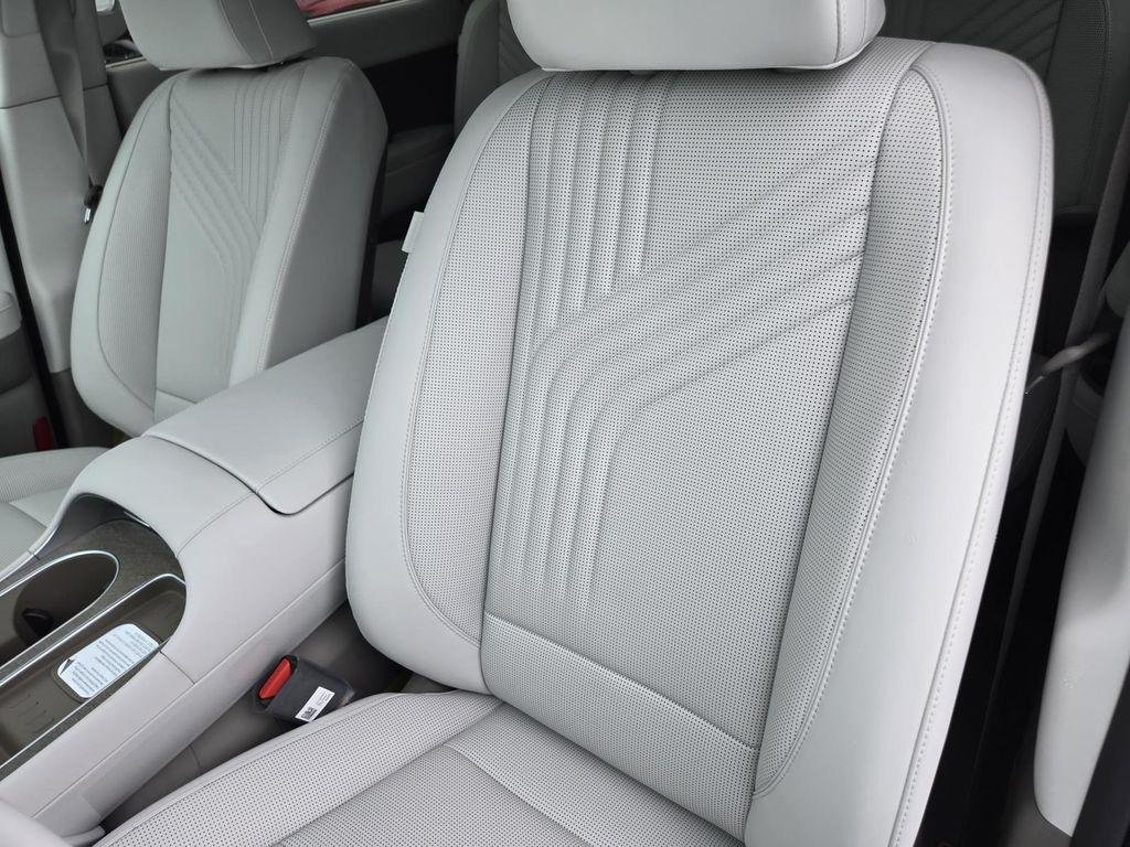 New 2026 Black Hyundai Blue SEL Premium 7P image 16