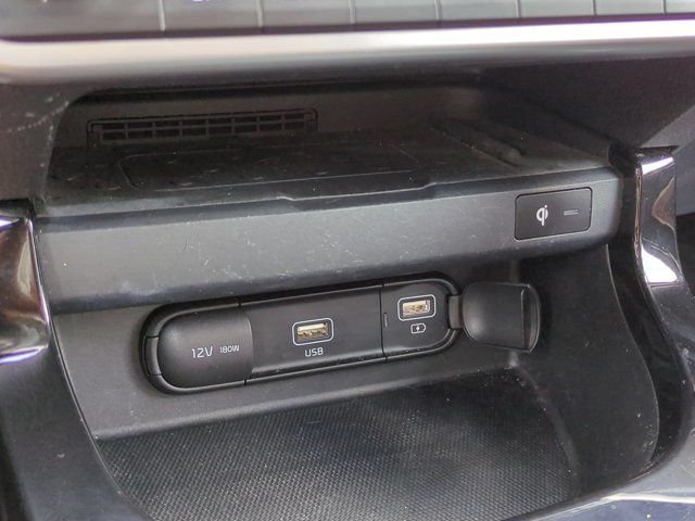 Used 2023 White Kia SX image 24