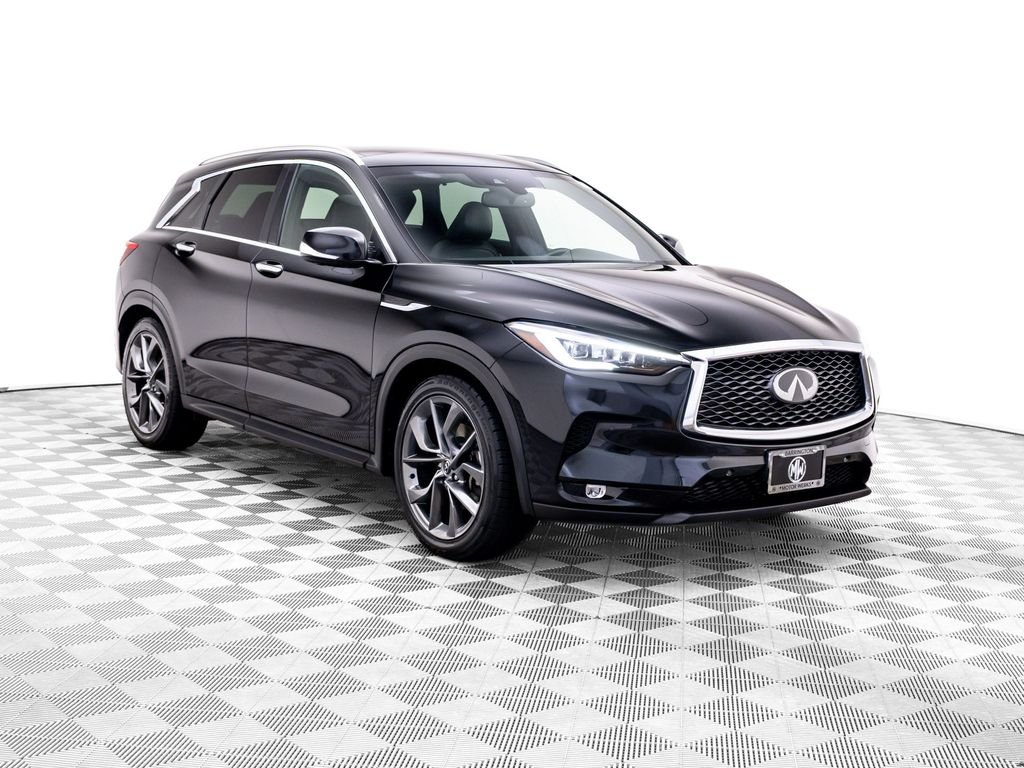 Used 2019 Black Obsidian INFINITI ESSENTIAL image 9
