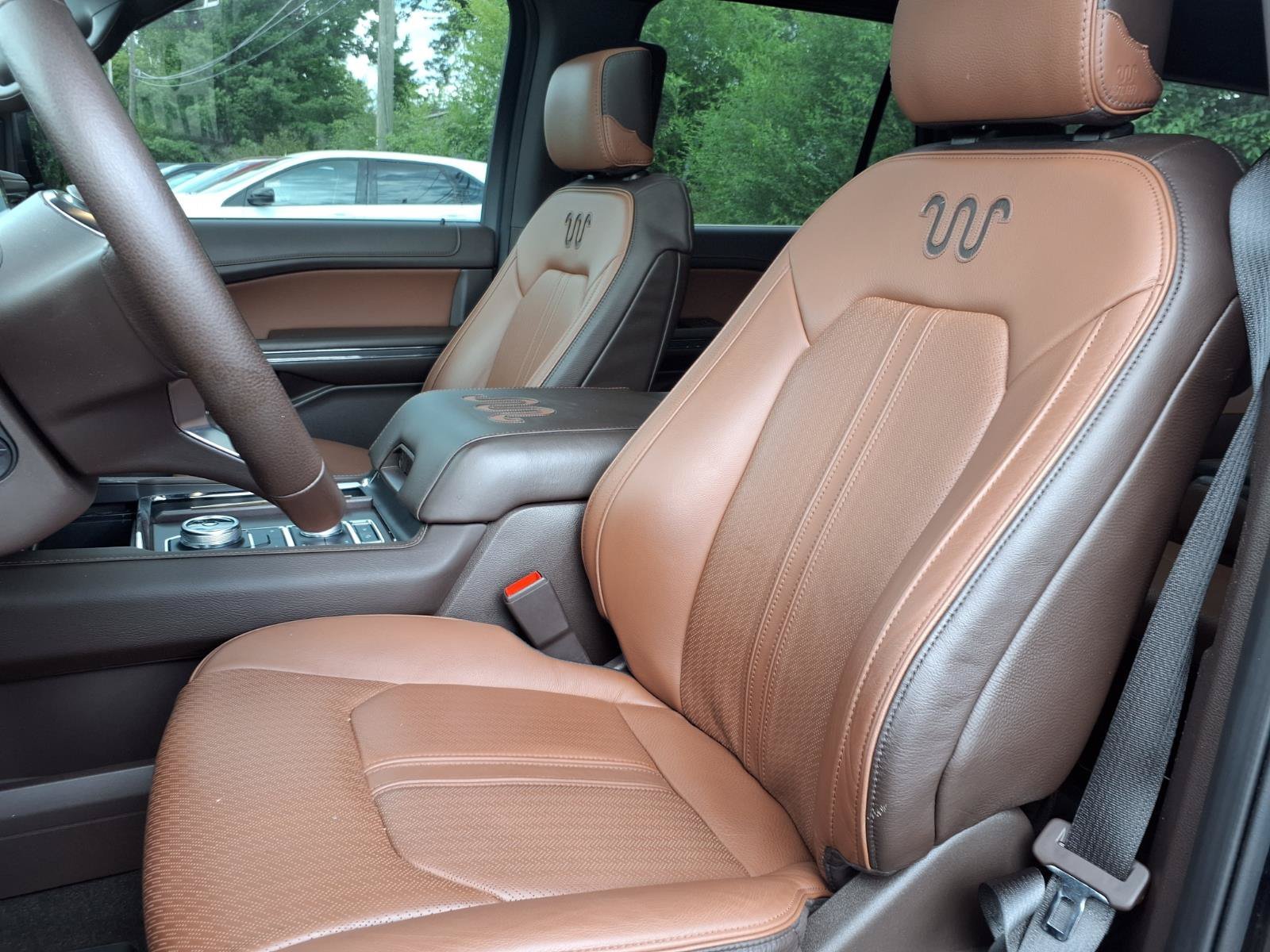 Certified Used 2024 Agate Black Metallic Ford King Ranch image 4